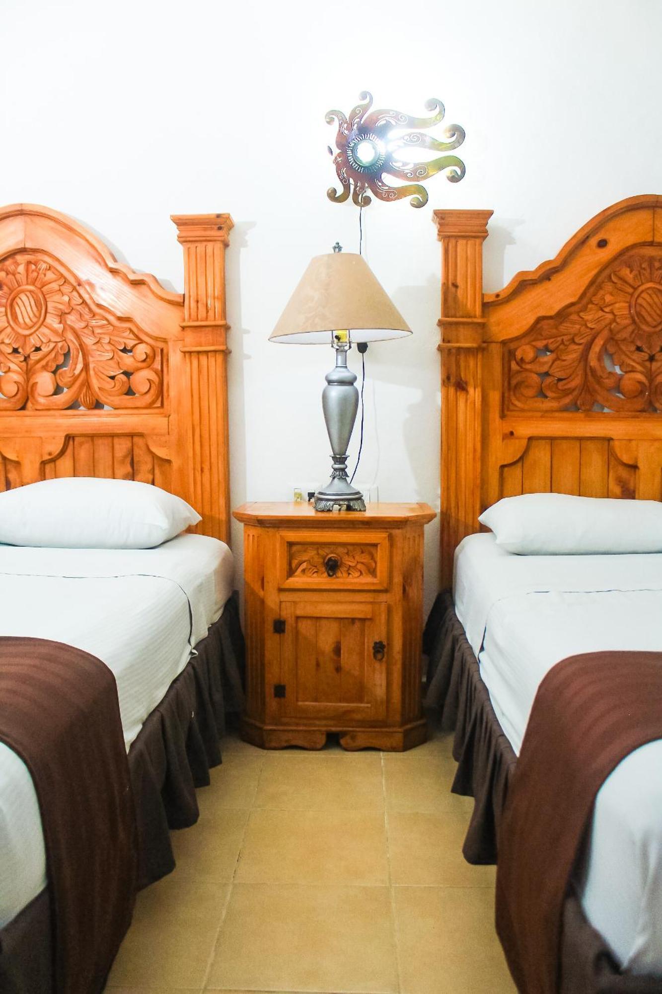 Palacio Canton Hotel - Valladolid 巴利亚多利德 外观 照片
